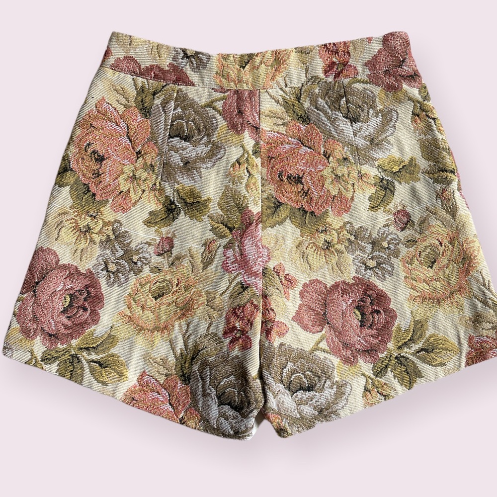 Custom Made Short And Blazer Set - Picture 16 of 16
